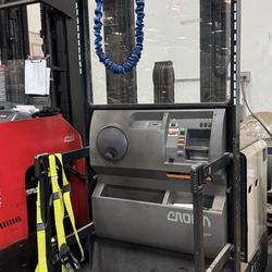 Crown Order Picker