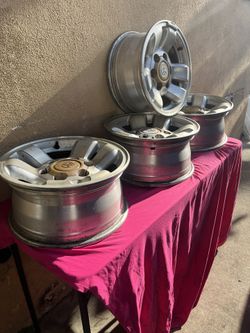 OEM TOYOTA TACOMA 15” RIMS CAME OUT TACOMA 1999