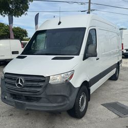 2021 Mercedes-Benz Sprinter 2500