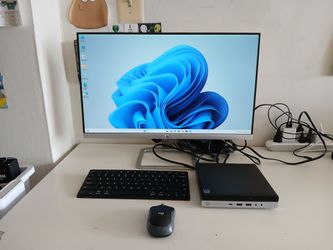 First come first pick up!
All for Only 200 dollars!
Mini HP Elite desk Pro PC with Rayzon 5 PRO processor and 8 giga memory ram.
Unbelievable fast!!!
