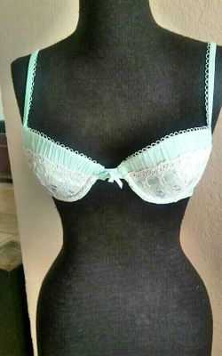 Mint size 34 A