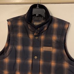 NWT Pendleton Vest Large. No Deliveries