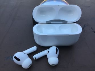 APPLE AIRPODS PRO MAC IPHONE IPOD IPAD a2084  BLUETOOTH EARBUDS charging case white SILVER LOT
