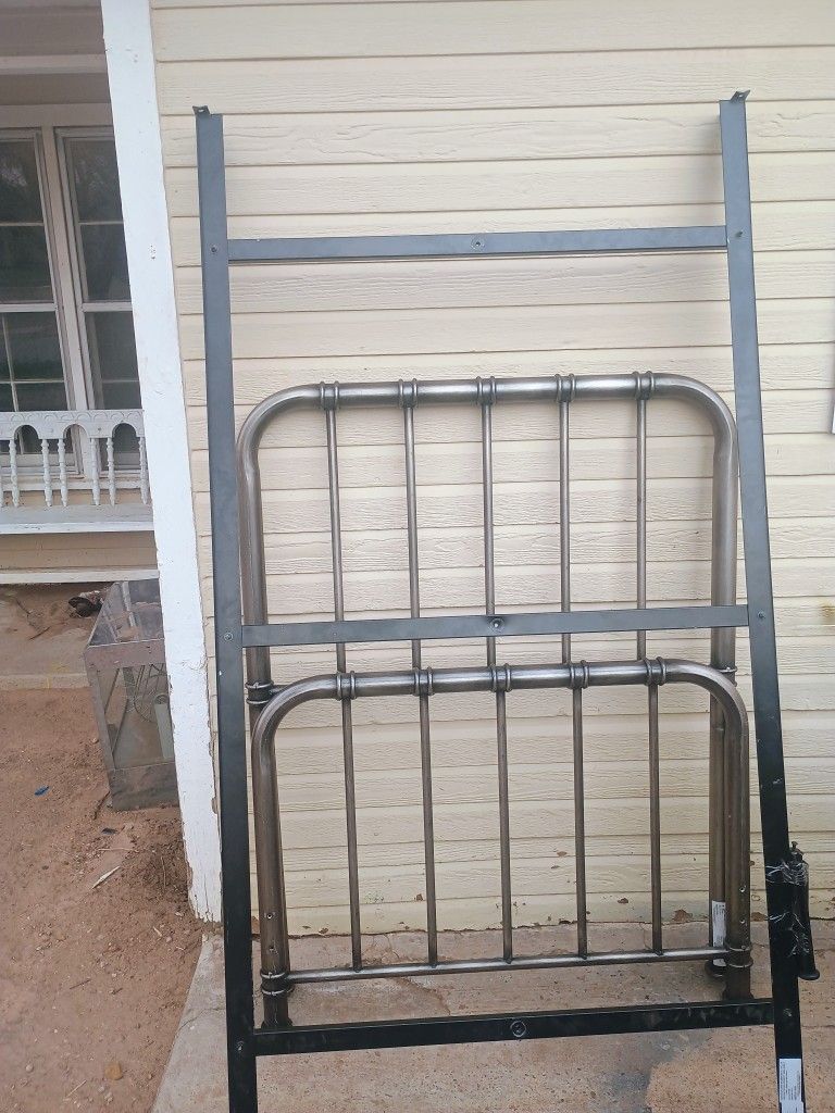 Twin Bed