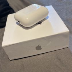 Apple AirPods 2nd Gen Wireless Charging