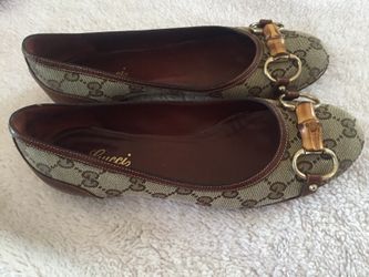 Authentic Gucci GG Canvas Horsebit Flats Size 7