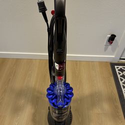 Dyson Vacuum 