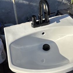 Restroom sink