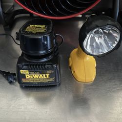 Dewalt flashlight