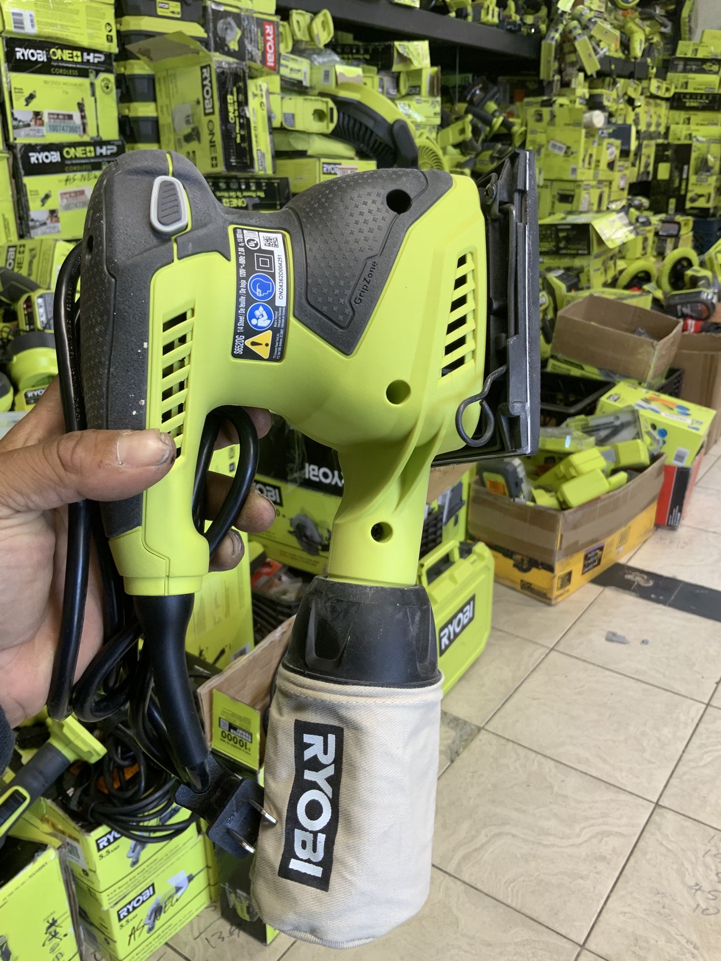 Ryobi Electric Square Sander