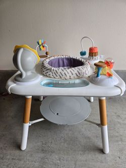 Baby's toy