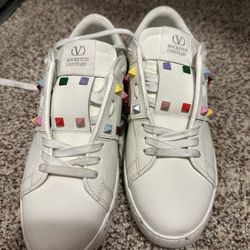 Valentino Sneakers Size 39