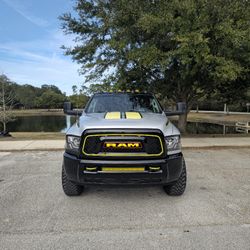 2017 Ram 2500 6.4 Hemi  $32k Or Obo
