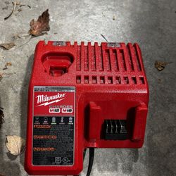 milwaukee m18&m12 charger  