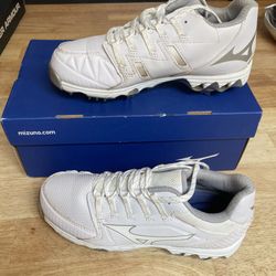 Mizuno 9-spike Swift 6 9.5
