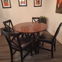 Hard Wood Kitchen/Dinning Room Set