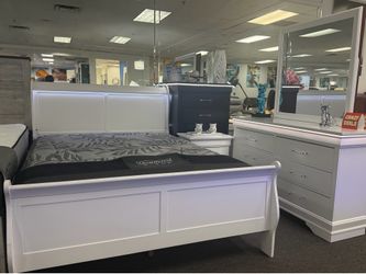 Amazing Deal‼️Beautiful White Modern 5pc Bedroom Set With LED Lighting $599