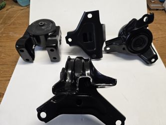 Auto Transmission Engine Mounts.