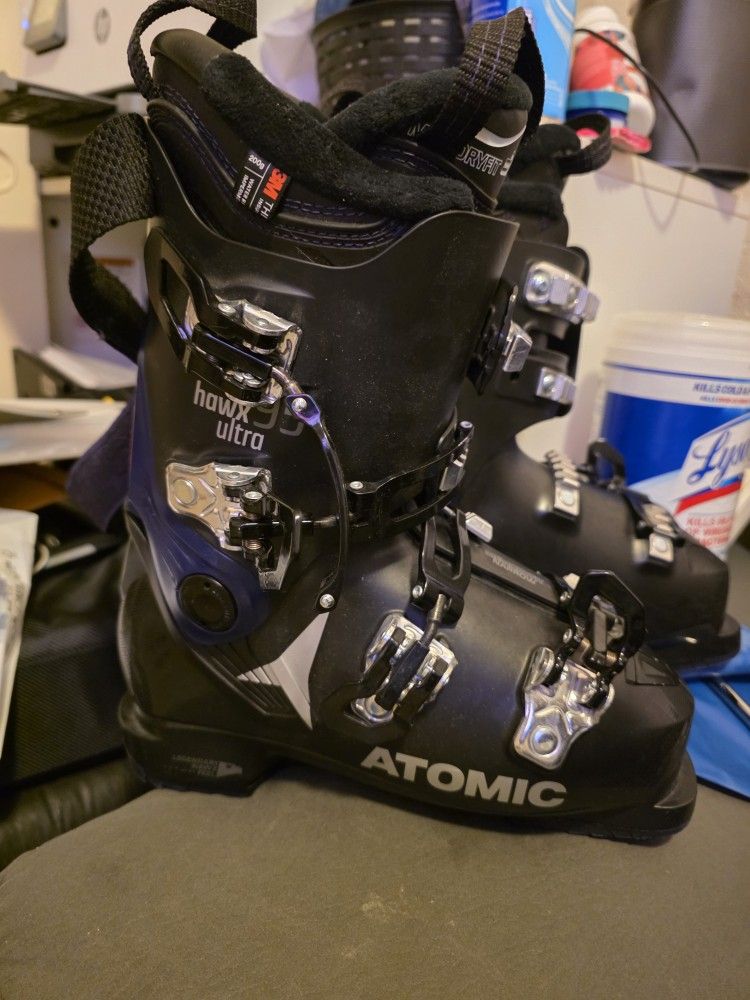 Atomic Shoes Women's Hawx Ultra 95 Ski Boots