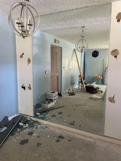 FREE! BIG MIRROR! Ideal Yoga/Ballet studio!