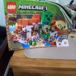 LEGO (21155)