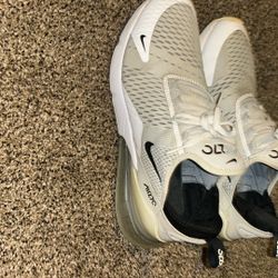 Nike 270