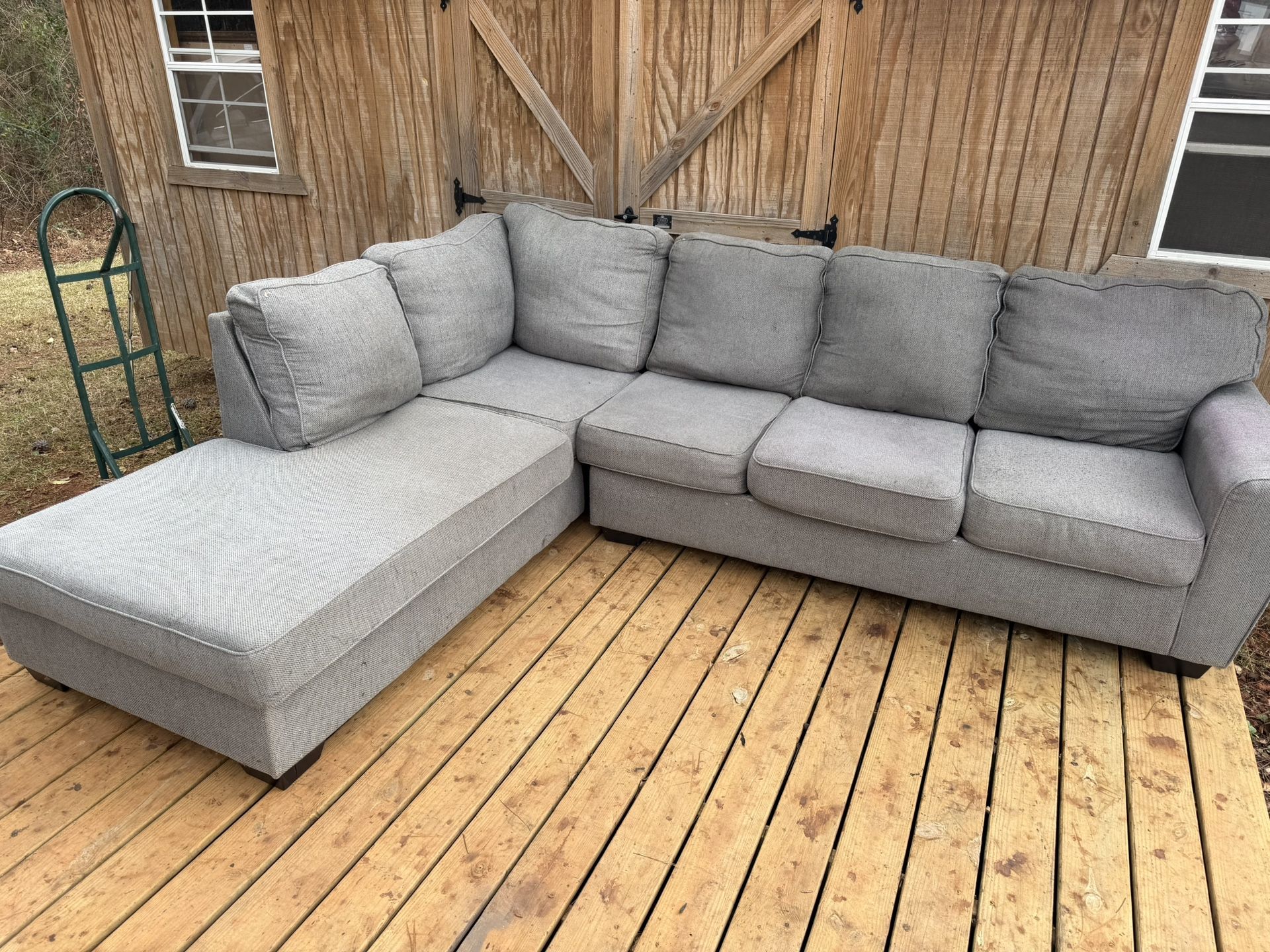 Grey Ashley Furniture Sectional (Larusi)