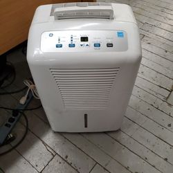 GE 50-Pint Dehumidifier In Excellent Working Condition 