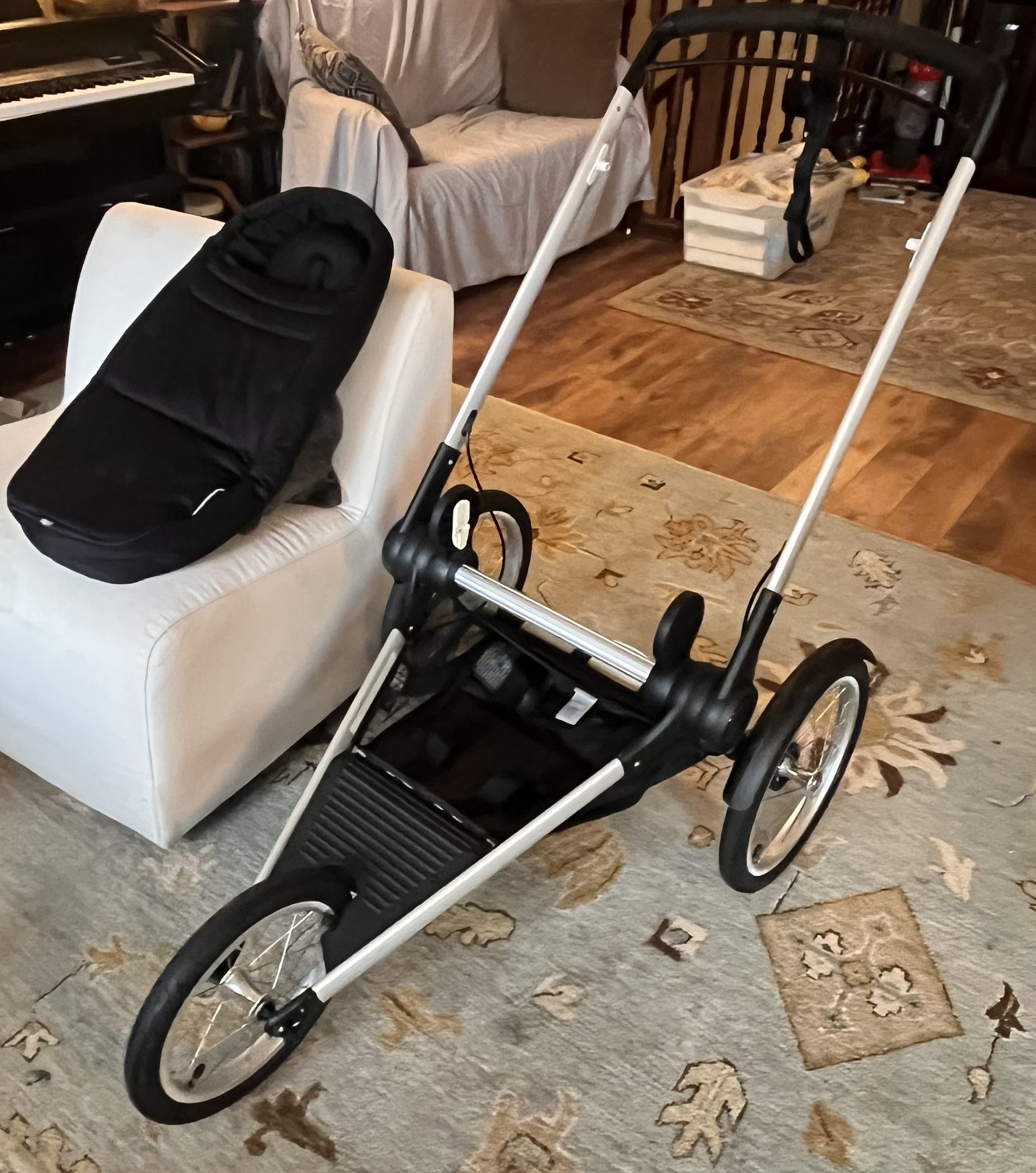 Bugaboo Aluminum Runner Base & Bugaboo Winter Footmuff