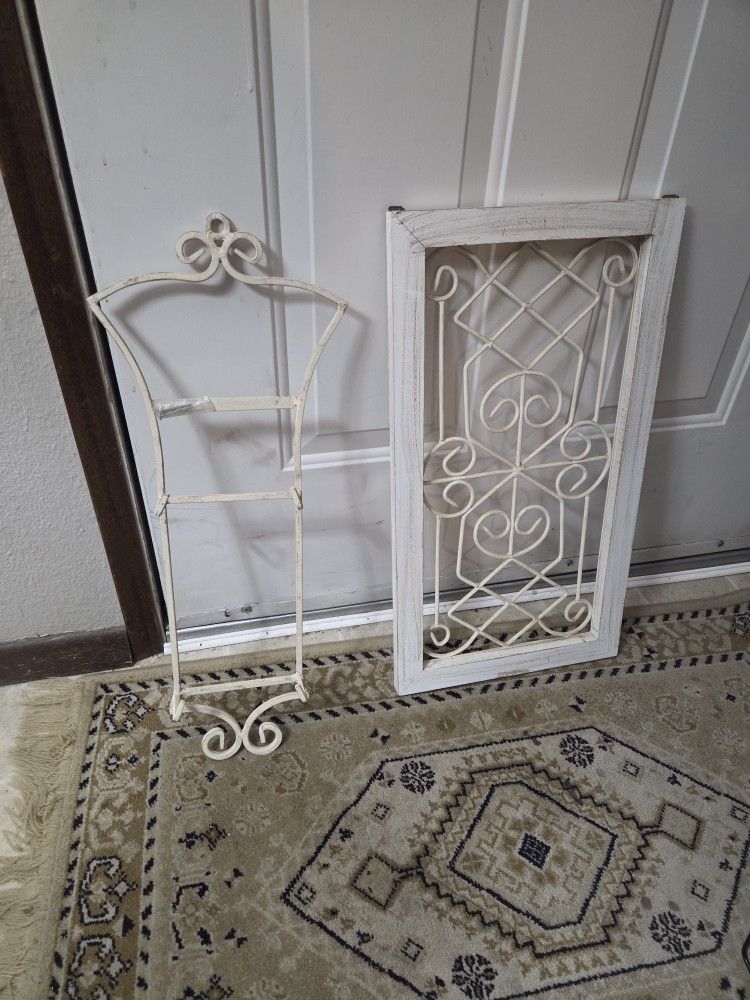 Plate Hanger And Wall Hanging