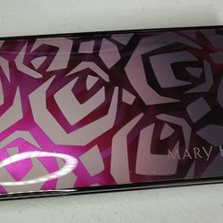 Mary kay 
Perfect palette.