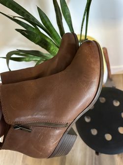 Lucky Brand Bootie Size 10 Wide