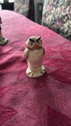 Old Porcelain Figures