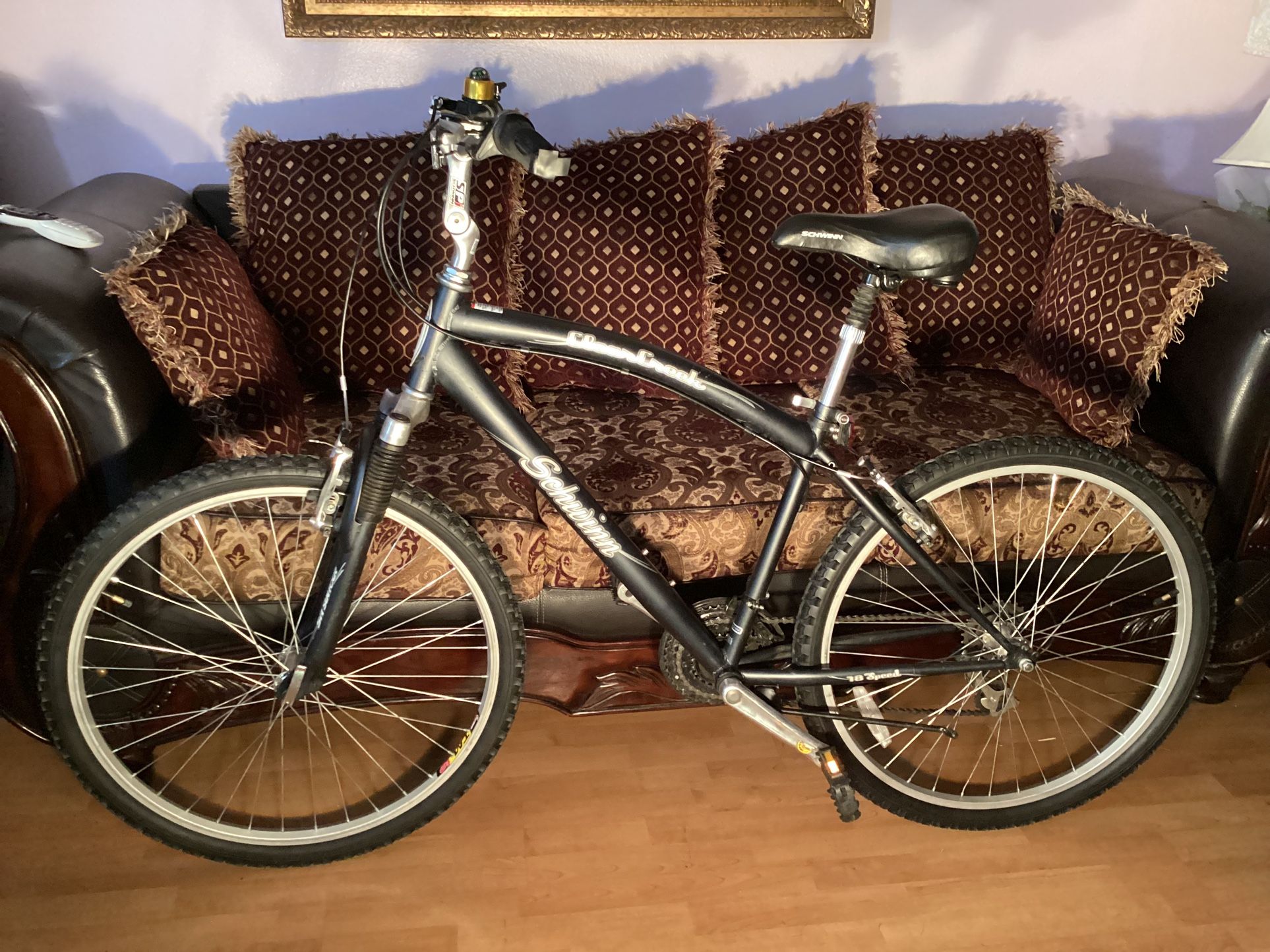 clear creek schwinn bicycle 26” Mountain Clear Creek Schwinn Bike For Men 6 Speeds Exellent Condition  $165 for Sale in Whittier, CA