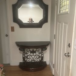 Mirror And Enter Way Table