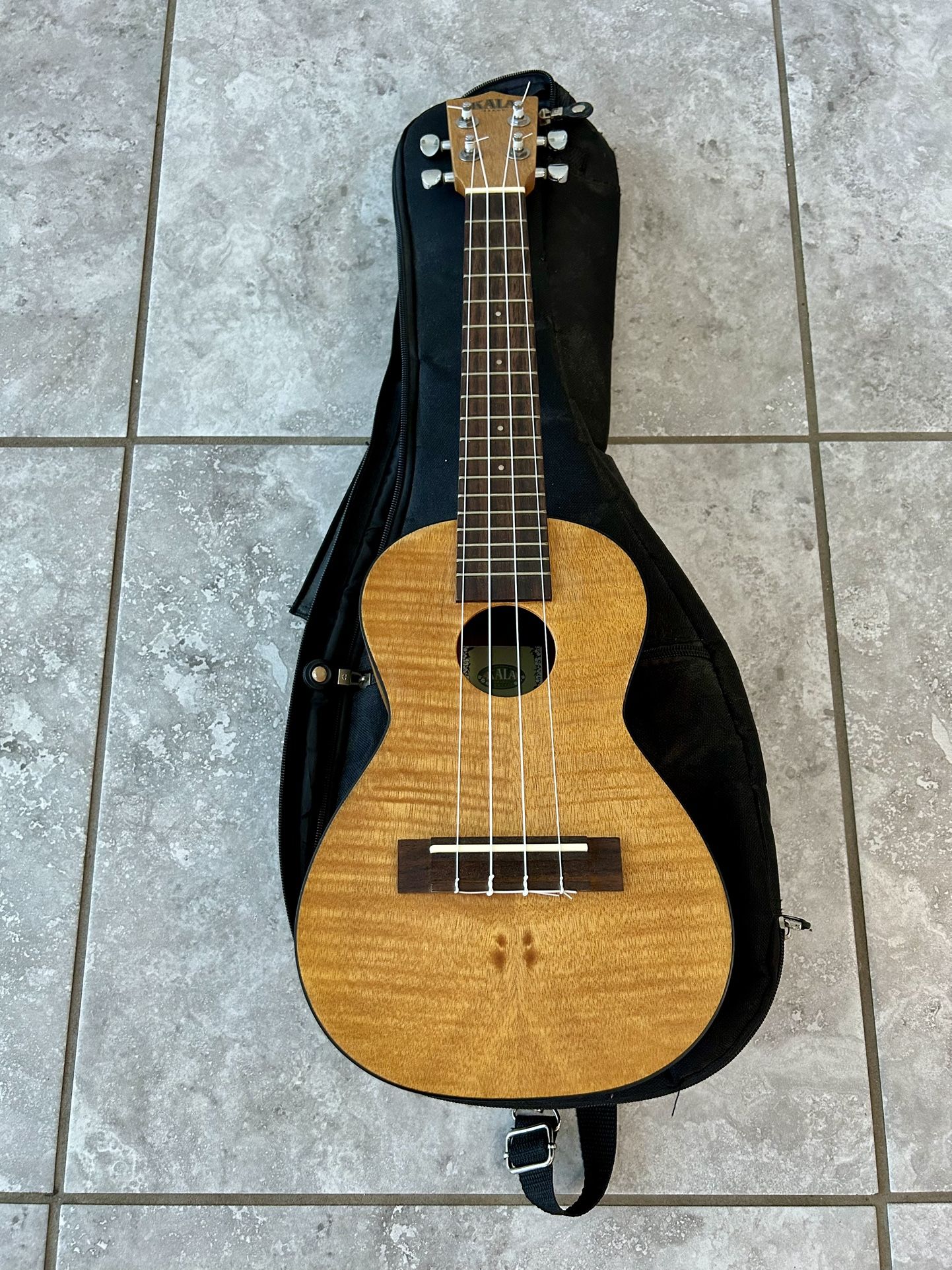 Kala KA-C Concert Ukulele + Gig Bag – Great Condition