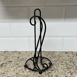 Music note paper towel holder