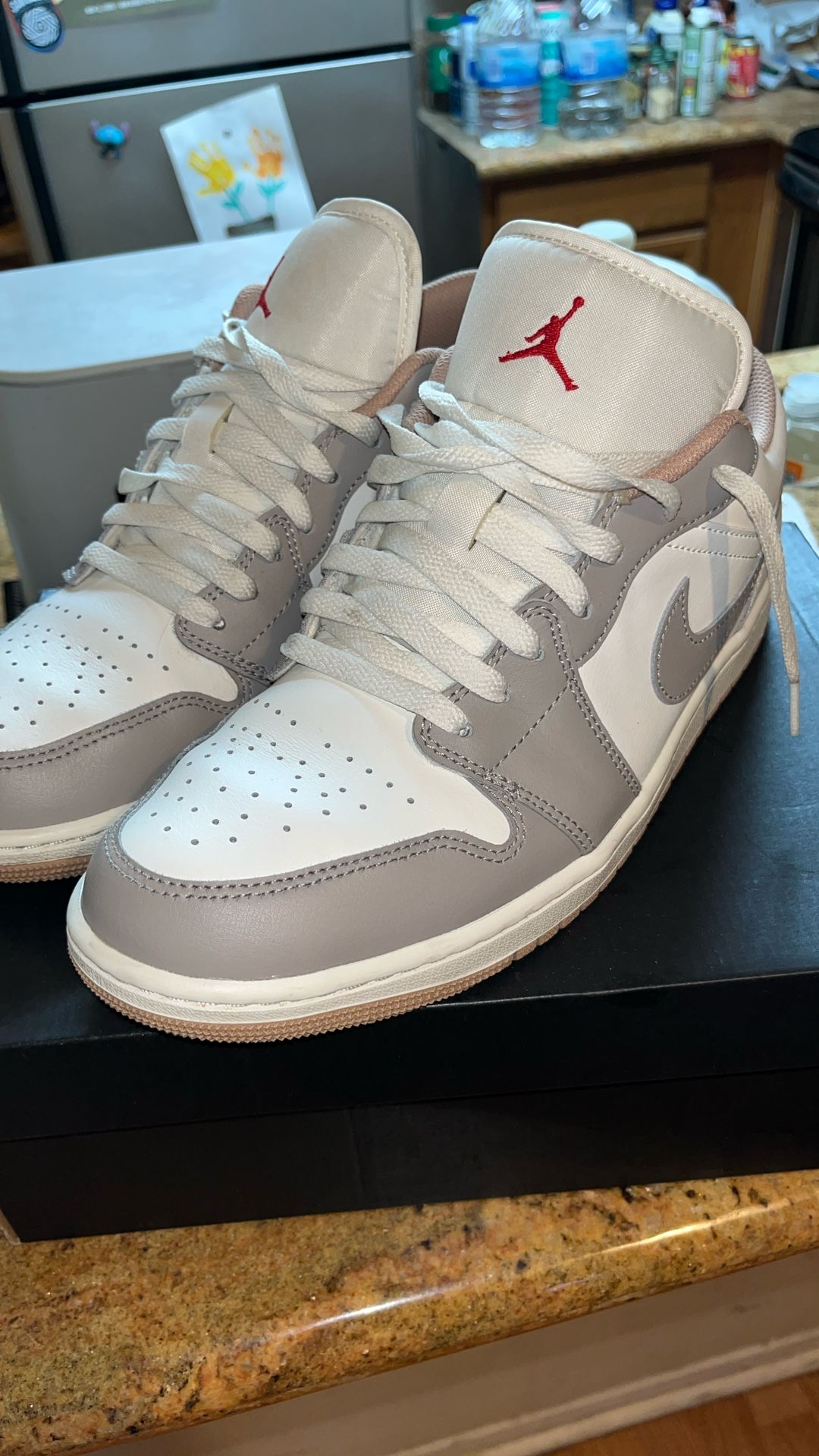 Jordan 1 Low College Grey