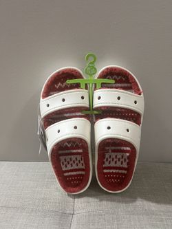 Crocs Ugly Sweater