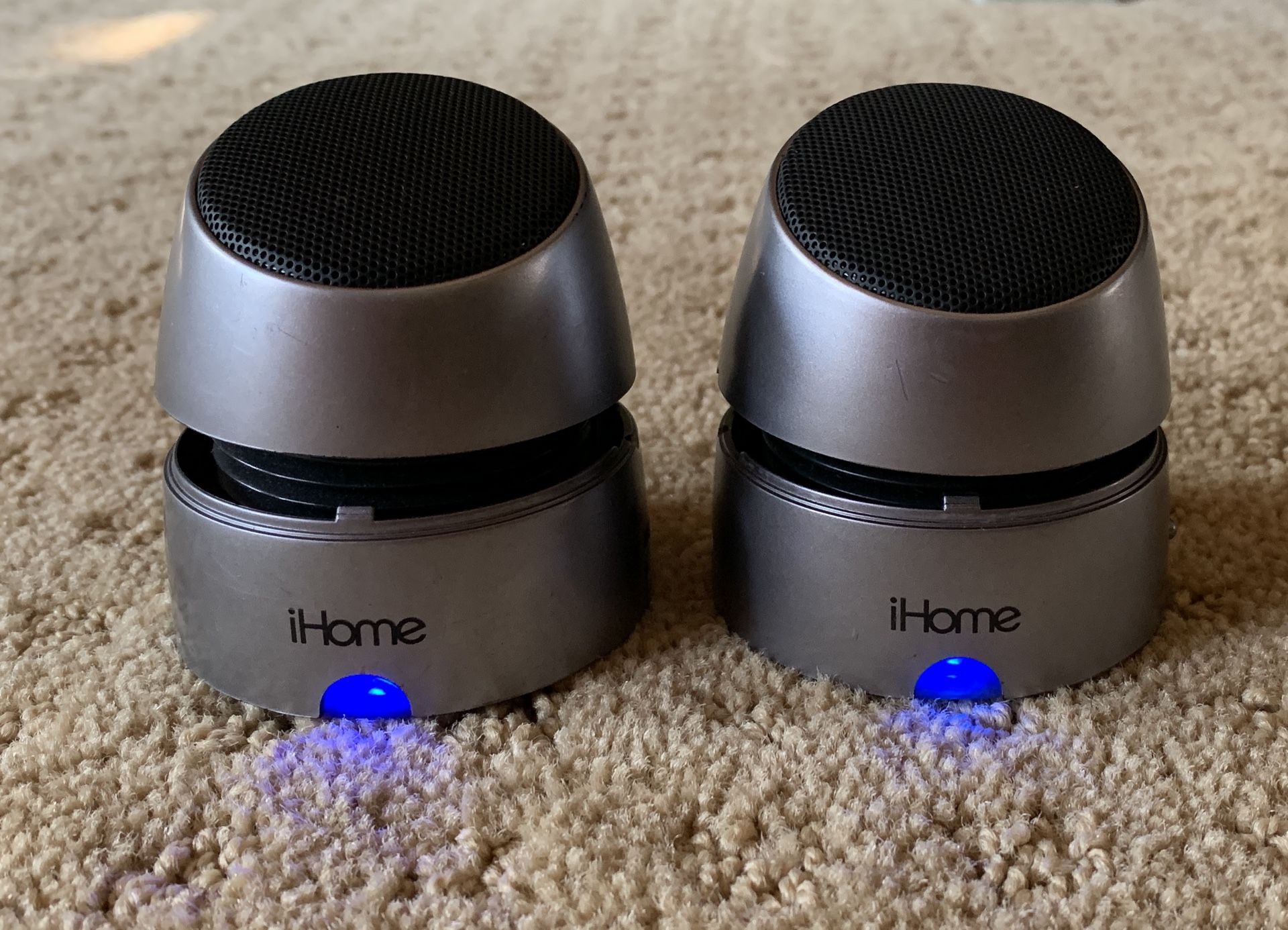 iHome iHM76 Rechargeable Mini Speakers