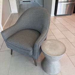 Lounge chair and table