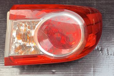 201, 2012 Toyota Corolla Tail Light Brake Light Passenger Right OEM