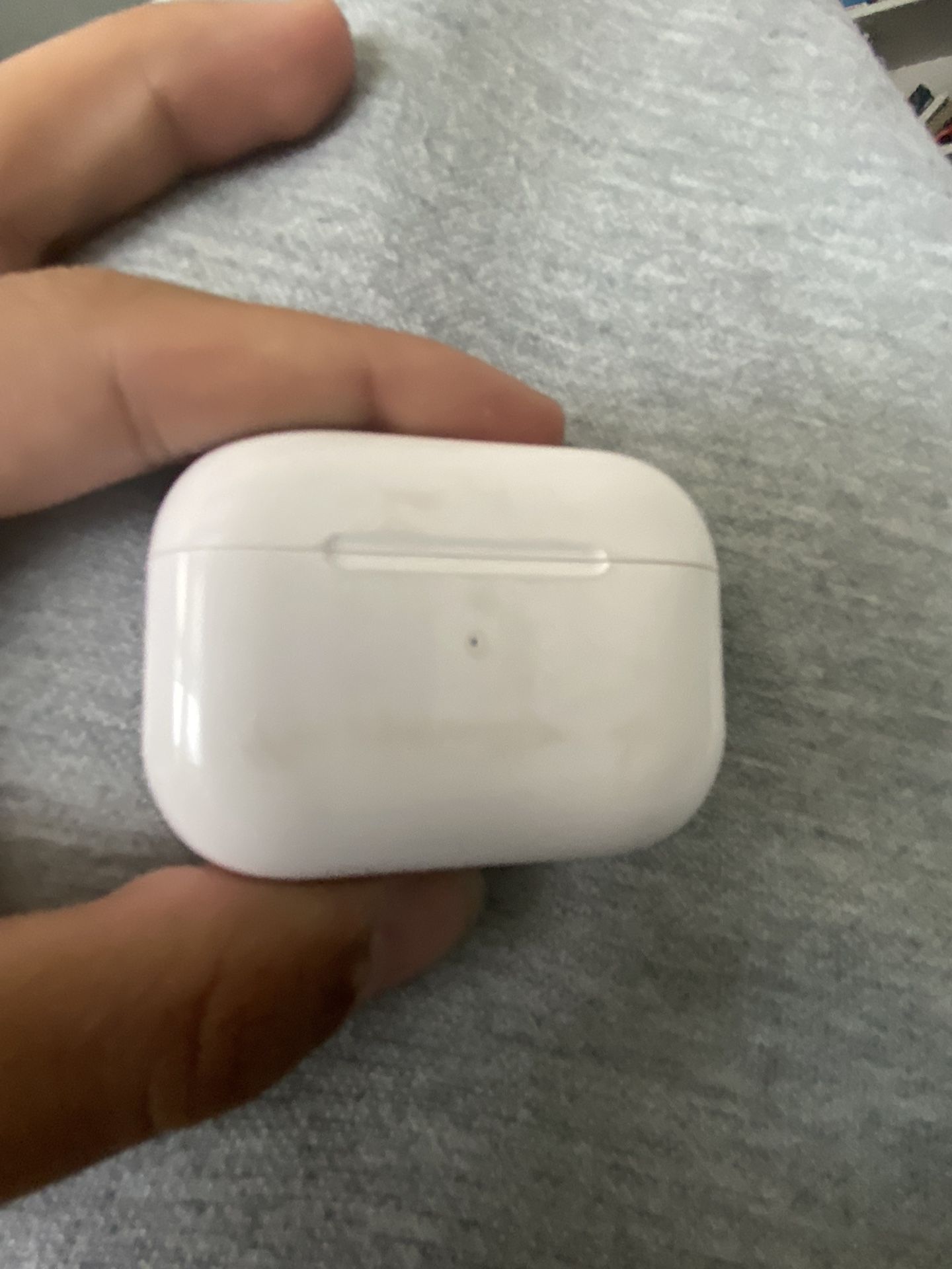 Used AirPods  NO SHIPPING ONLY CASH 