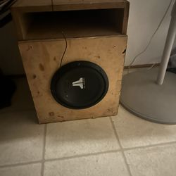 Jl Audio 10 In Box With Pioneer 1k Watt Amp Sale Or Trade 