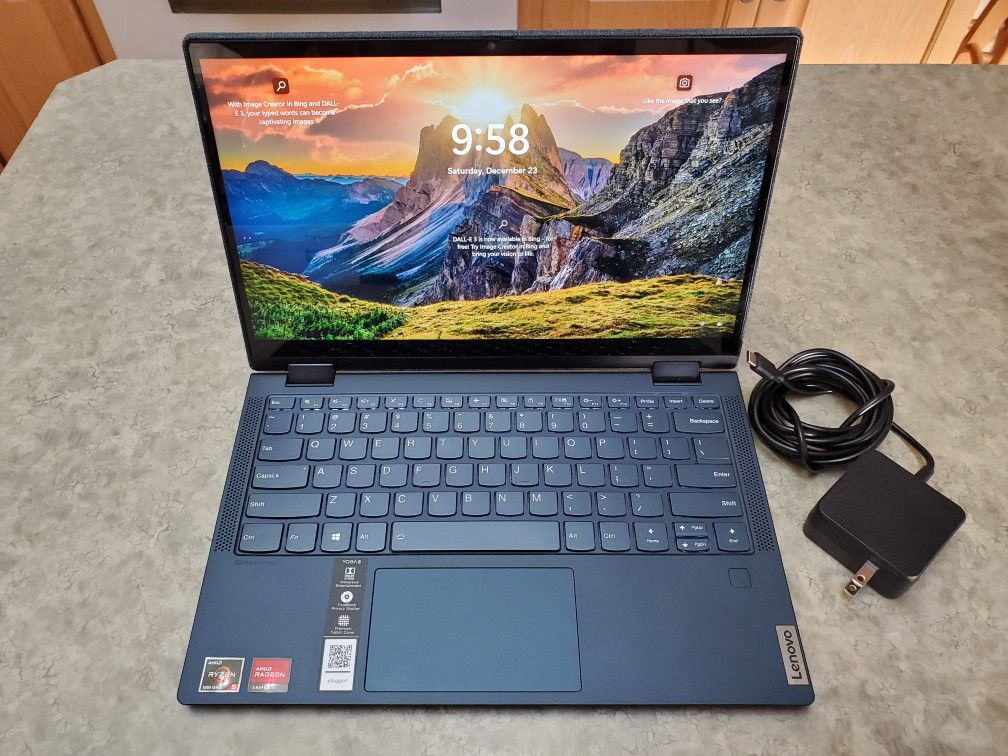 13" Lenovo YOGA 6 2-in-1 Laptop Excellent Condition