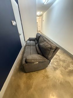 Couch w/ Leg Rest