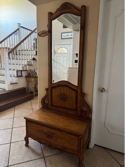 Entryway Tree Bench with Mirror