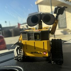 Disney Pixar WALL-E Dancing Robot