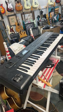 Kawai K4 Keyboard works perfect but a few cosmetic issues $290