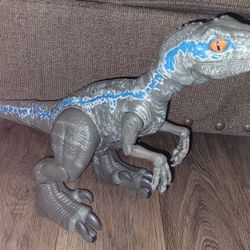 Jurassic World Alpha Training Blue Velociraptor 